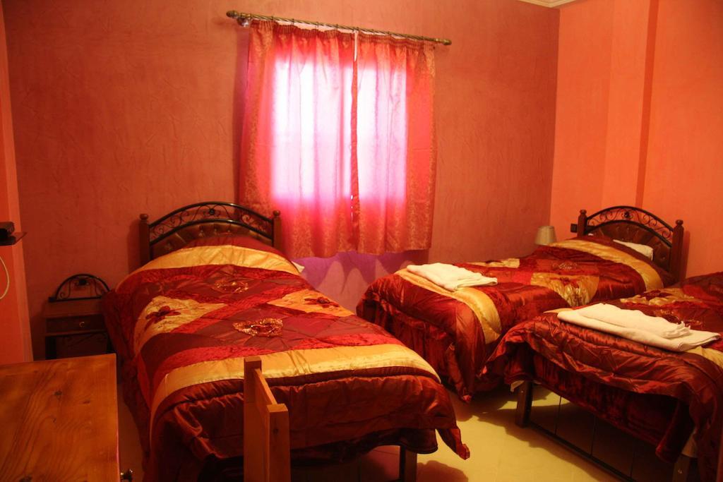 Hotel Amsterdam Uarzazate Quarto foto